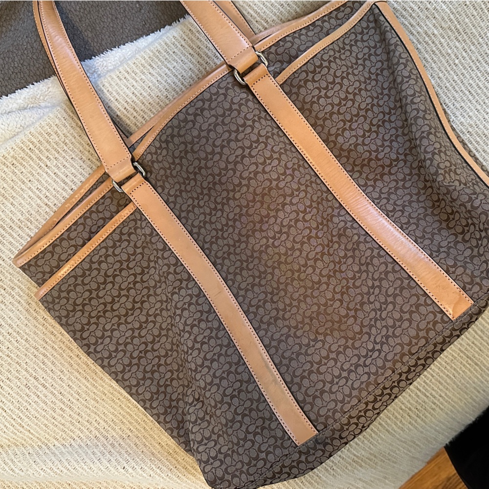 Coach Tote!